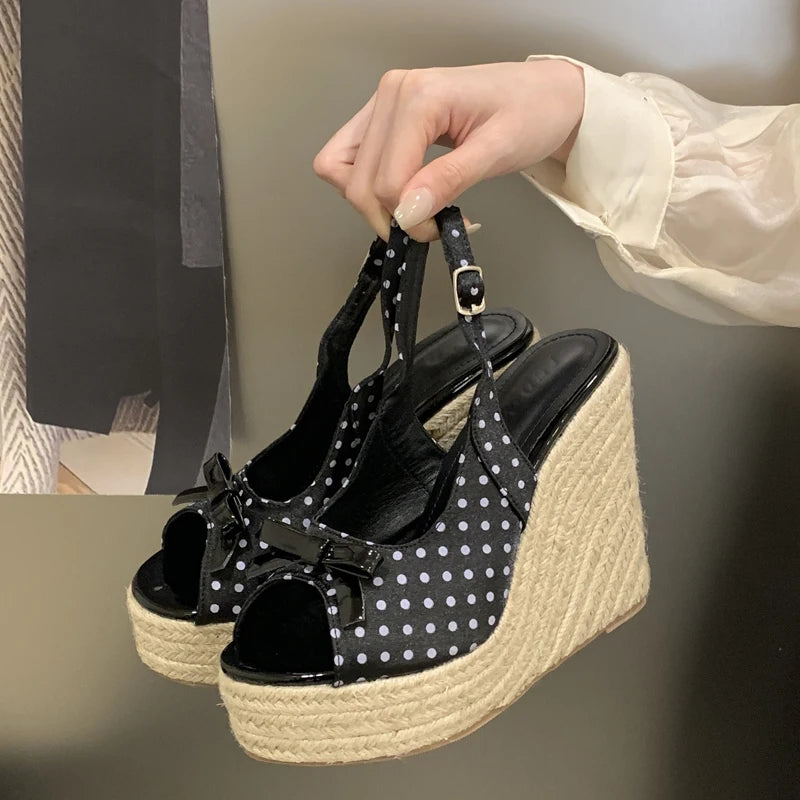 The Costa Brava Bow Wedge