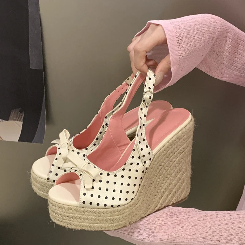The Costa Brava Bow Wedge
